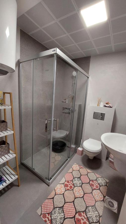 סקופיה J&J Apartment מראה חיצוני תמונה